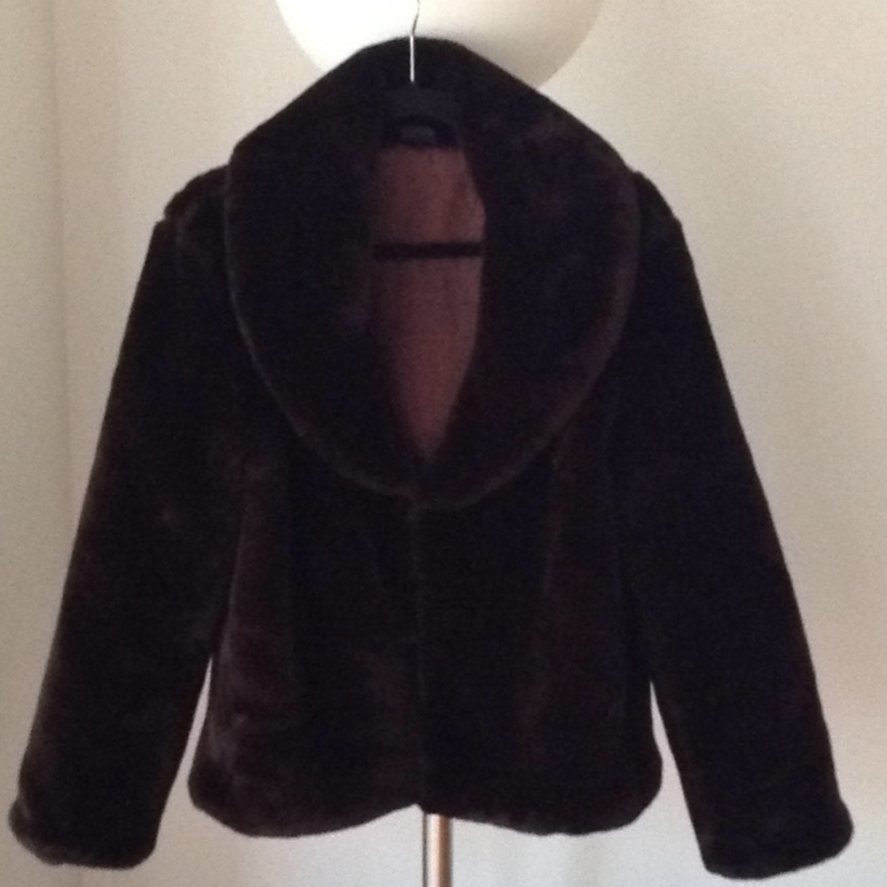 🔴 Cejon - Brown Plush Cape Swing Faux Fur Jacket